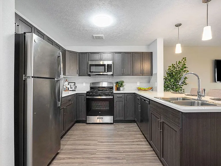 Meadowbrooke Apartment Homes — Photo 55