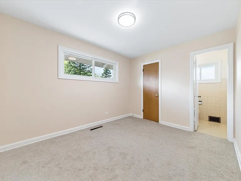 61 Miller Rd — Photo 6
