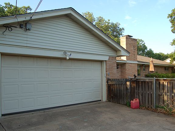 Rear entry garage