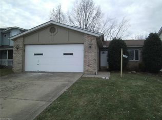 19080 Watercrest Ave, Maple Heights, OH 44137