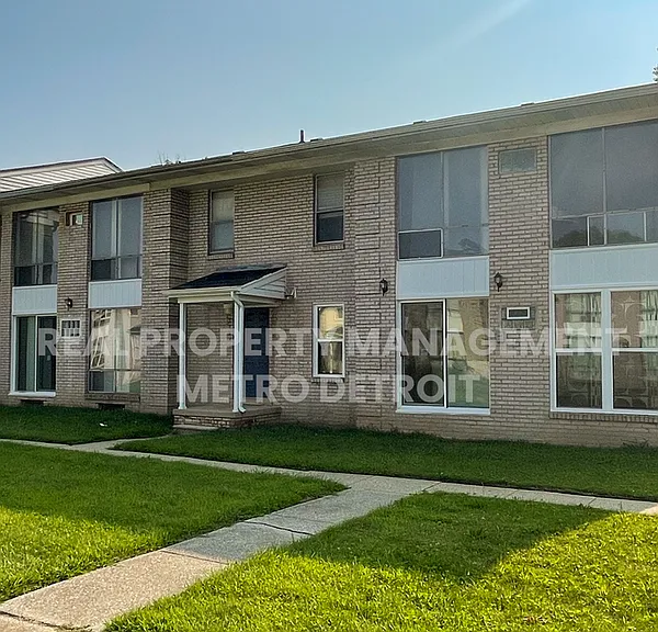 22148 Dante St #111 — Photo 1