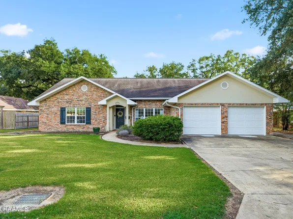 511 W 14th St, Crowley, LA 70526