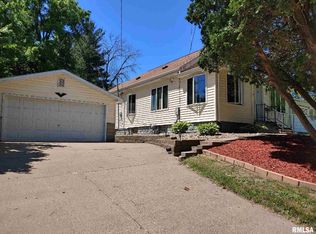 1307 Main Ave, Clinton, IA 52732