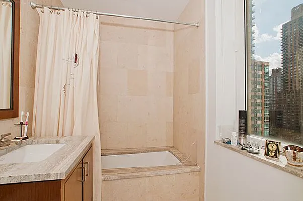Rented by The Royse Group | media 17
