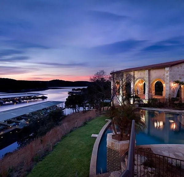 105 Beneteau Dr — Photo 29