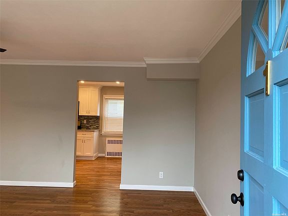 2nd image of 1 Linden Ave