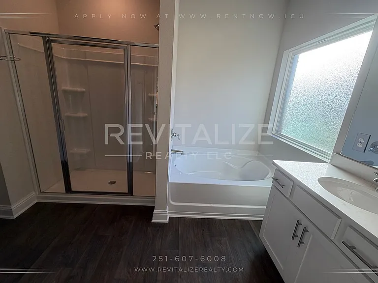 14930 Dayton Cir — Photo 22