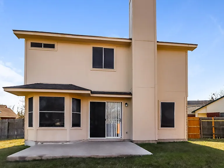 21013 Godolophin Ct — Photo 17