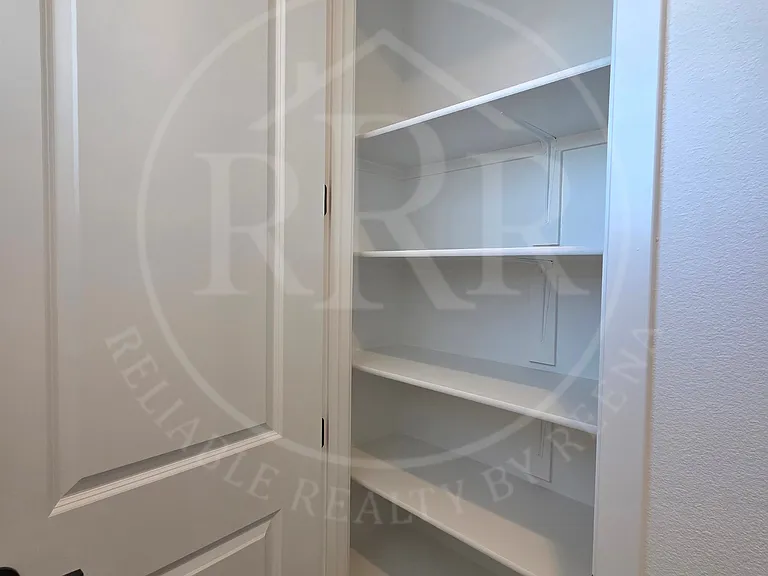 16464 Barnett Ct — Photo 22