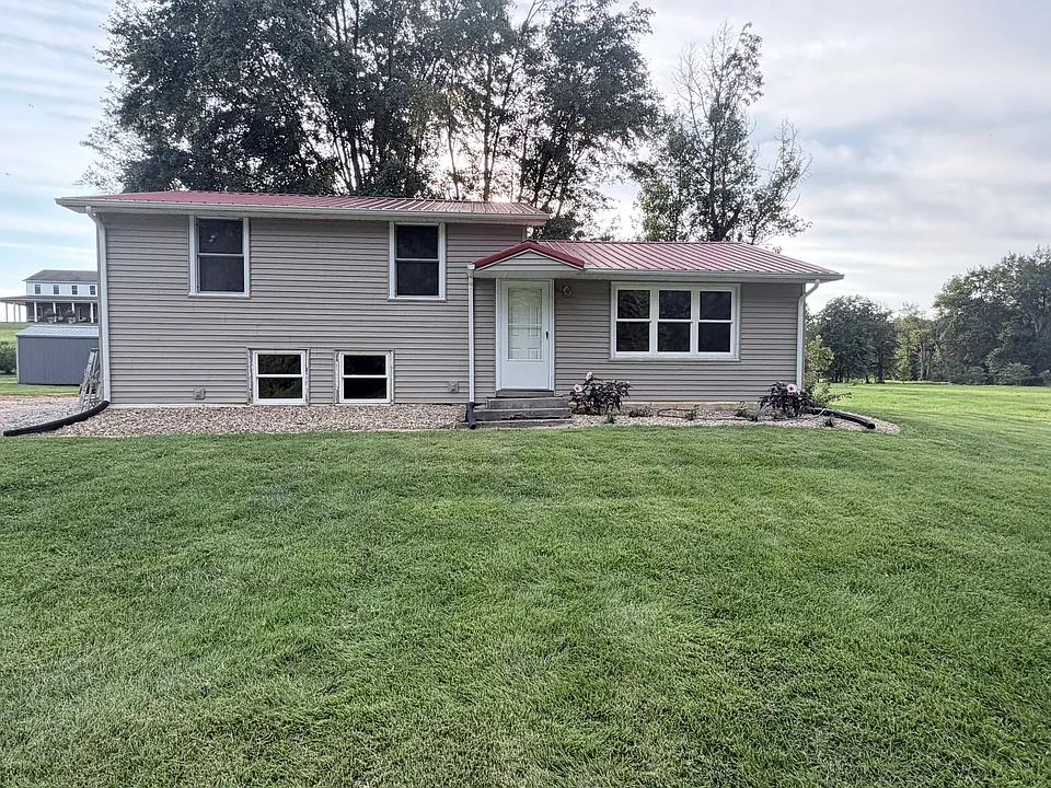 9416 N County Road 625 E