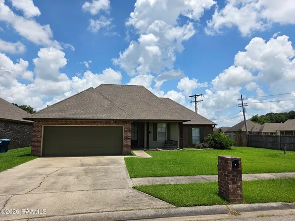 100 Barksdale Dr, Broussard, LA 70518