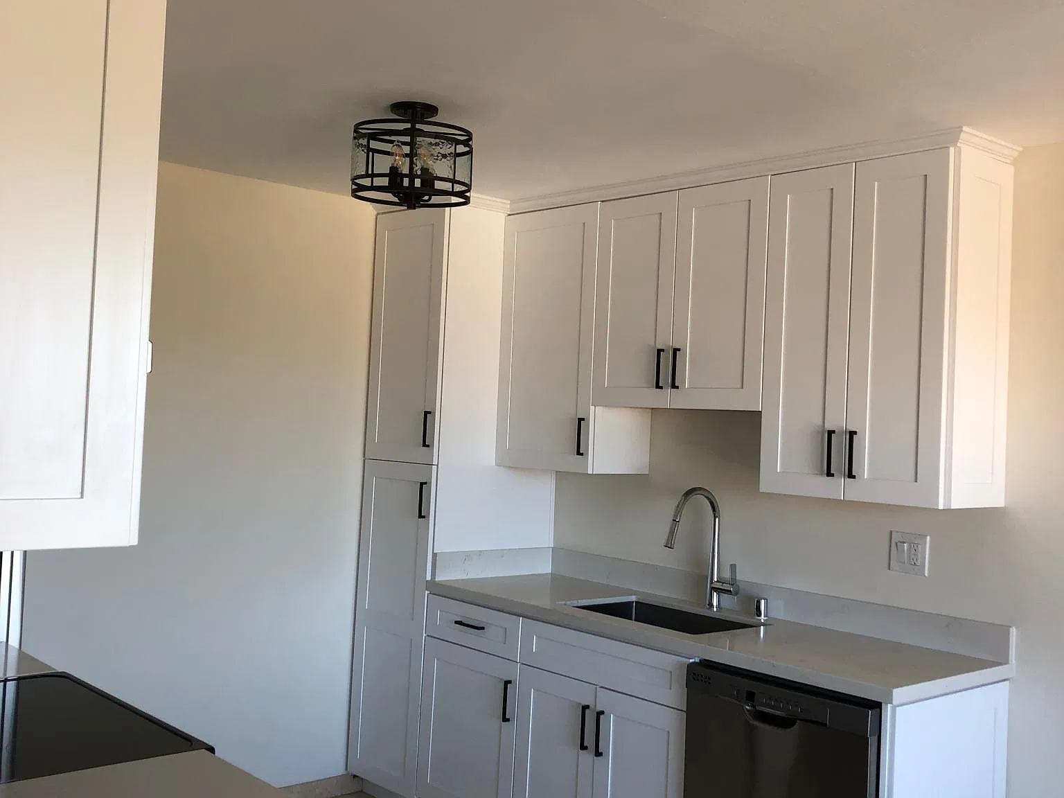 2 bed, 950 sqft, $3,500 — Photo 2