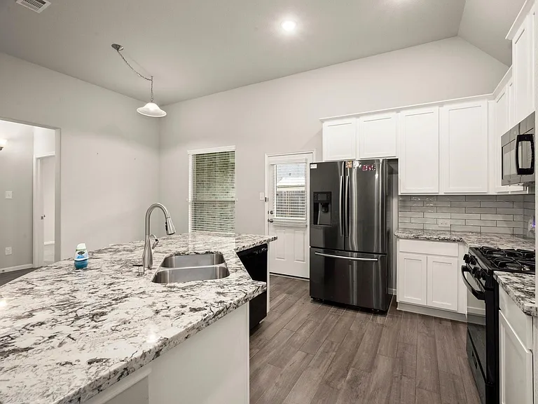 6322 Lemon Balm Ln — Photo 14