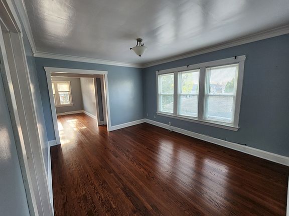 5th image of 2253 N La Crosse Ave APT 2