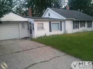 1944 Melton St, Shelby Township, MI 48317