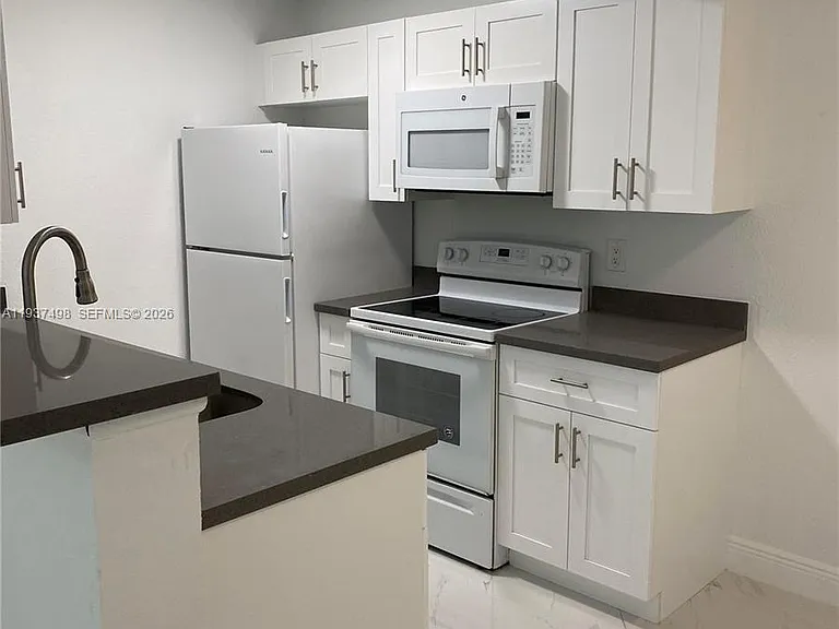 15560 SW 104th Ter #619 — Photo 10
