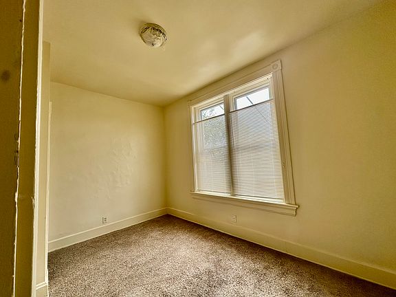 5th image of 328 Rockdale Ave APT 3