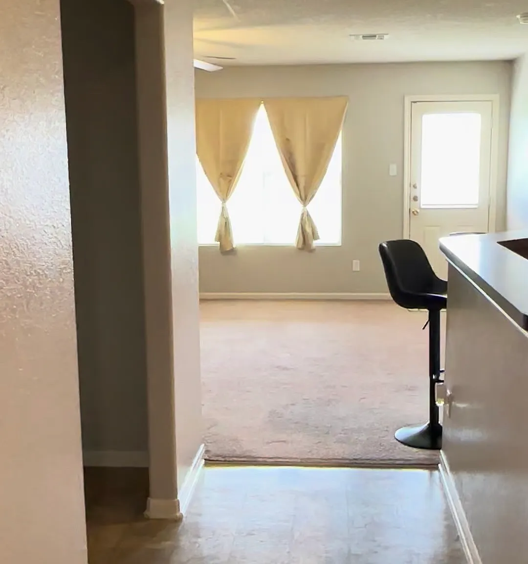 1 bed, 1642 sqft, $675 — Photo 3