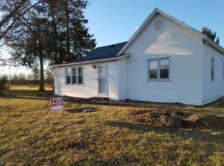 2250 E County Road 200n, Oakland, IL 61943