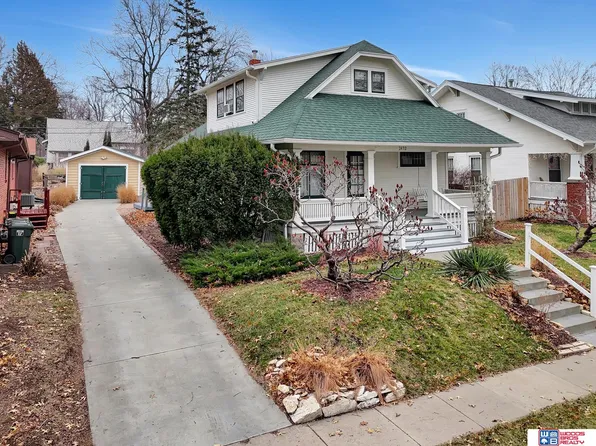 2432 S 18th St, Lincoln, NE 68502