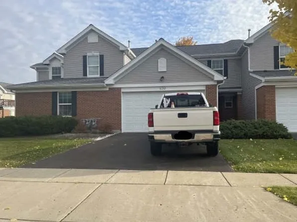 430 Legend Ln, McHenry, IL 60050