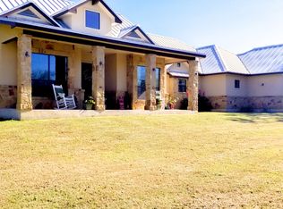 180 Oak Park Rd, Adkins, TX 78101