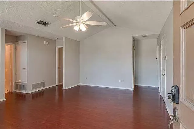 246 Stallion Dr — Photo 5