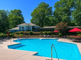 903 Summit North Dr NE