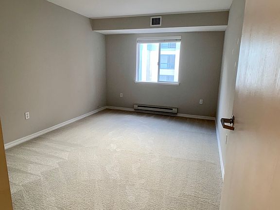 5th image of 1330 Stevenson St #306