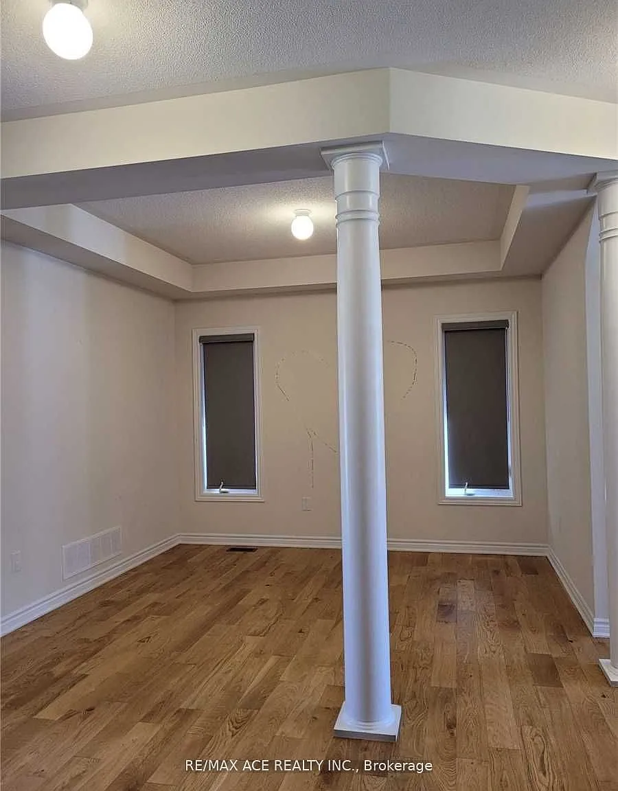 4 bed, $2,600 — Photo 4