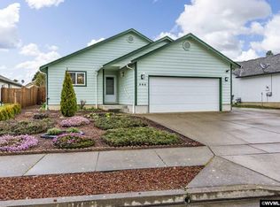 365 Waters Edge Ct, Lebanon, OR 97355