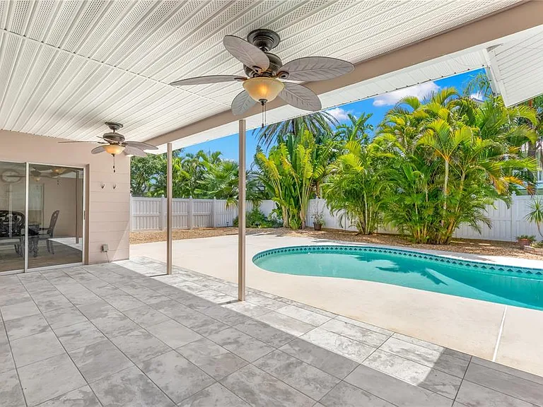 297 Monte Cristo Blvd — Photo 40