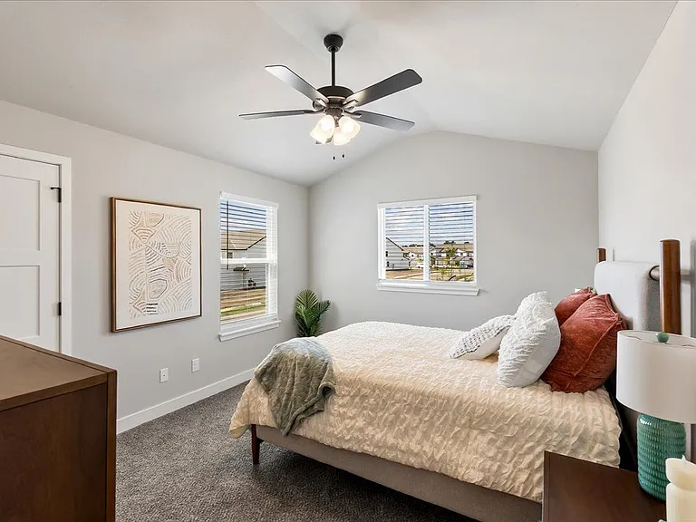 Hidden Hills Townhomes — Photo 10
