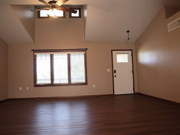 3rd image of 3309 Gary Ave