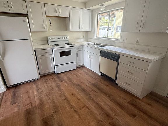 4th image of 2110-2122 Madison St
