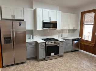 36-44 11th St #1, Astoria, NY 11106