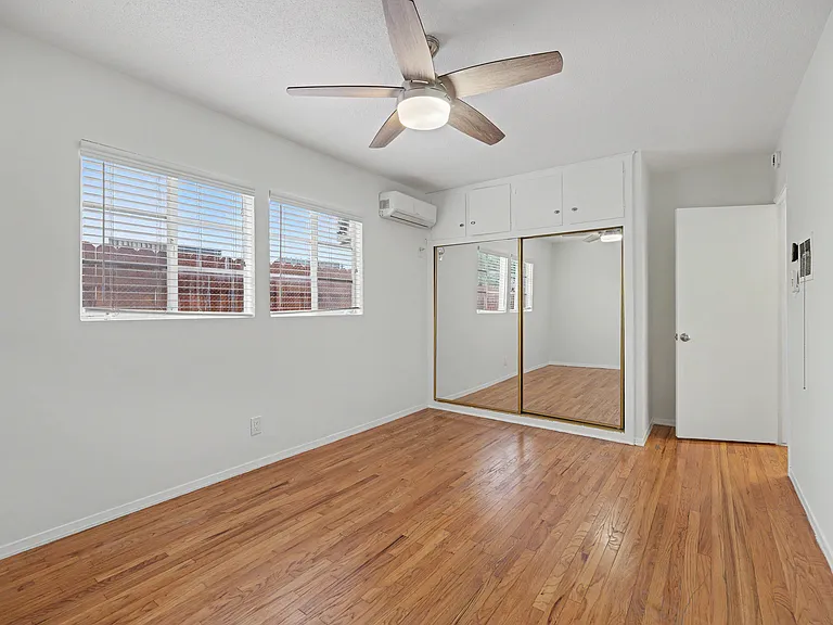 1037 N Curson Ave #2 — Photo 23