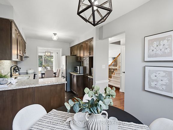 5th image of 5 Fieldcrest Ave