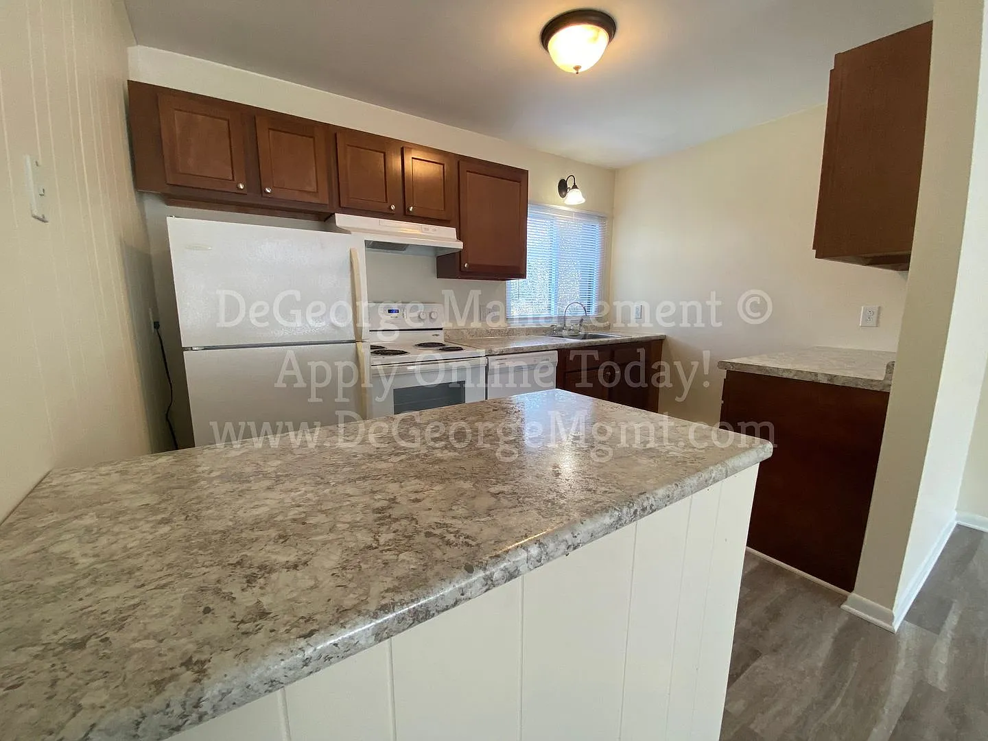 Parkview Apartments — Photo 2