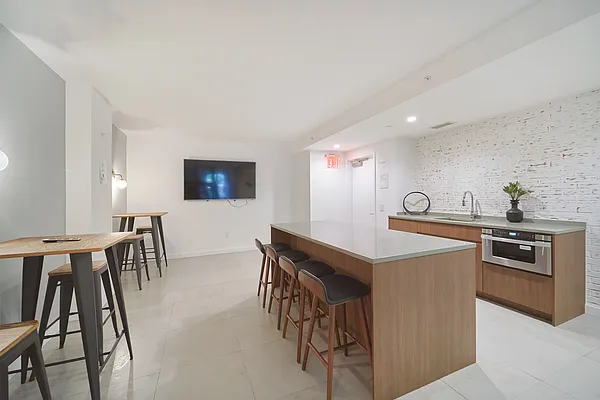 Rented by Living New York | media 14