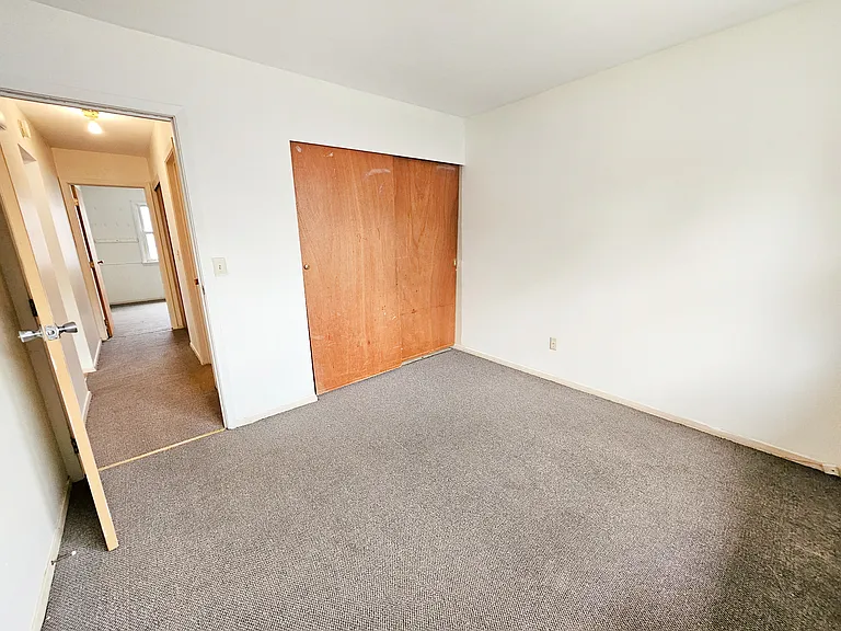 422 1/2 W Spring St #422-1/2 — Photo 14