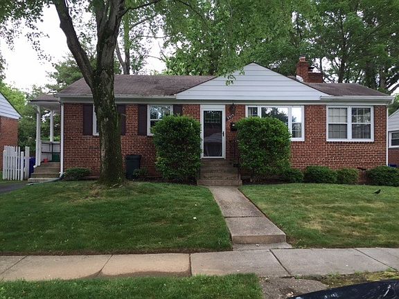 3rd image of 9915 Mayfield Dr