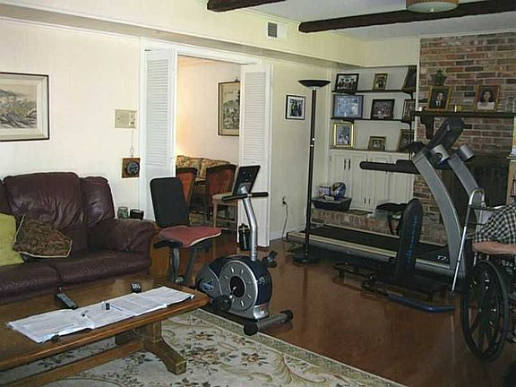 5th image of 4204 Cleary Ave