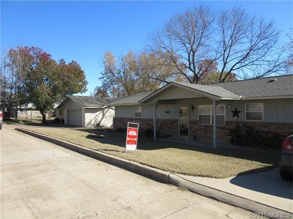 604 Hickory Dr, Cleveland, OK 74020