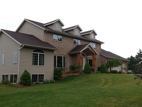 2nd image of 2170 Hawthorne Heights Dr
