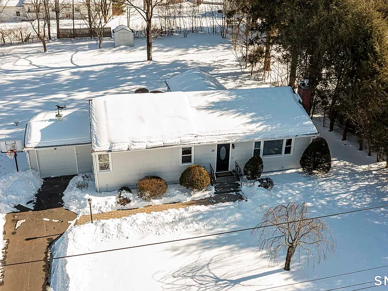 26 Kelly Rd — Photo 31