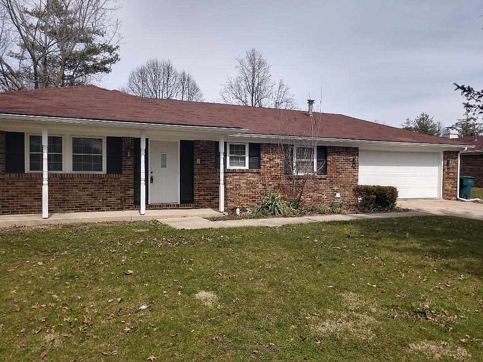 1st image of 2600 W Yorkshire Dr