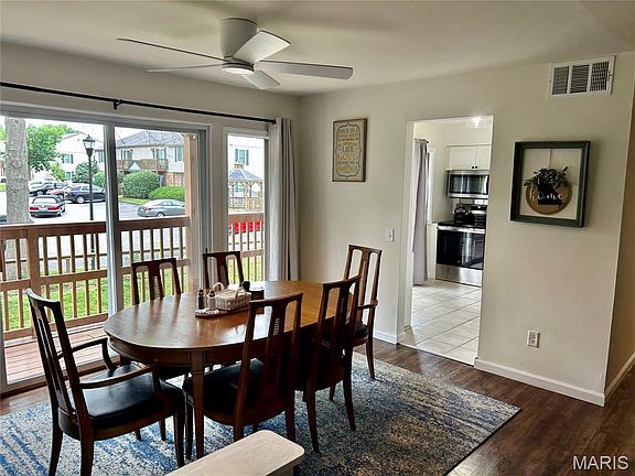 4th image of 4290 Chateau De Ville Dr APT C