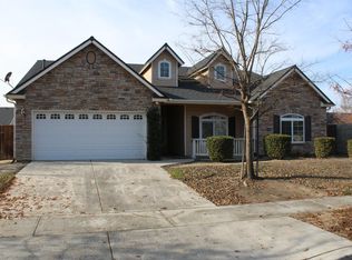 763 S Park Ave, Kerman, CA 93630