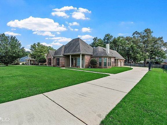 2nd image of 2220 Forest Hills Blvd